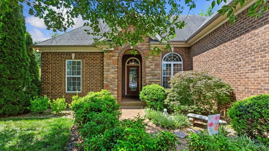 4823 Trevino Court Murfreesboro TN 37128