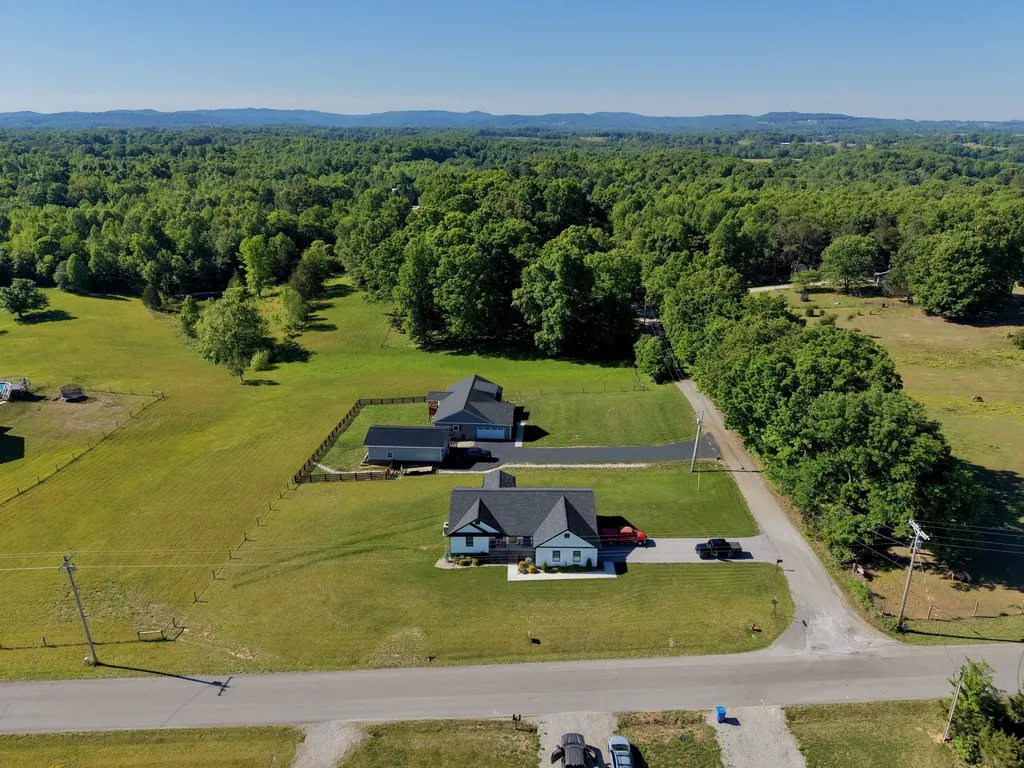 103 Joe Harris Lane Cookeville TN 38506