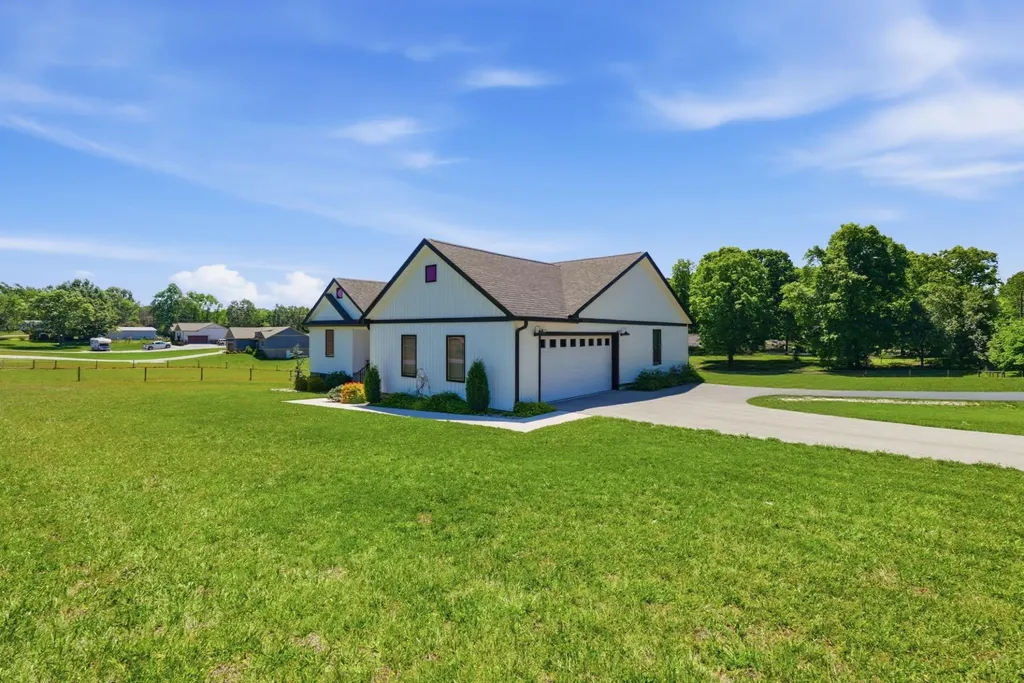 103 Joe Harris Lane Cookeville TN 38506