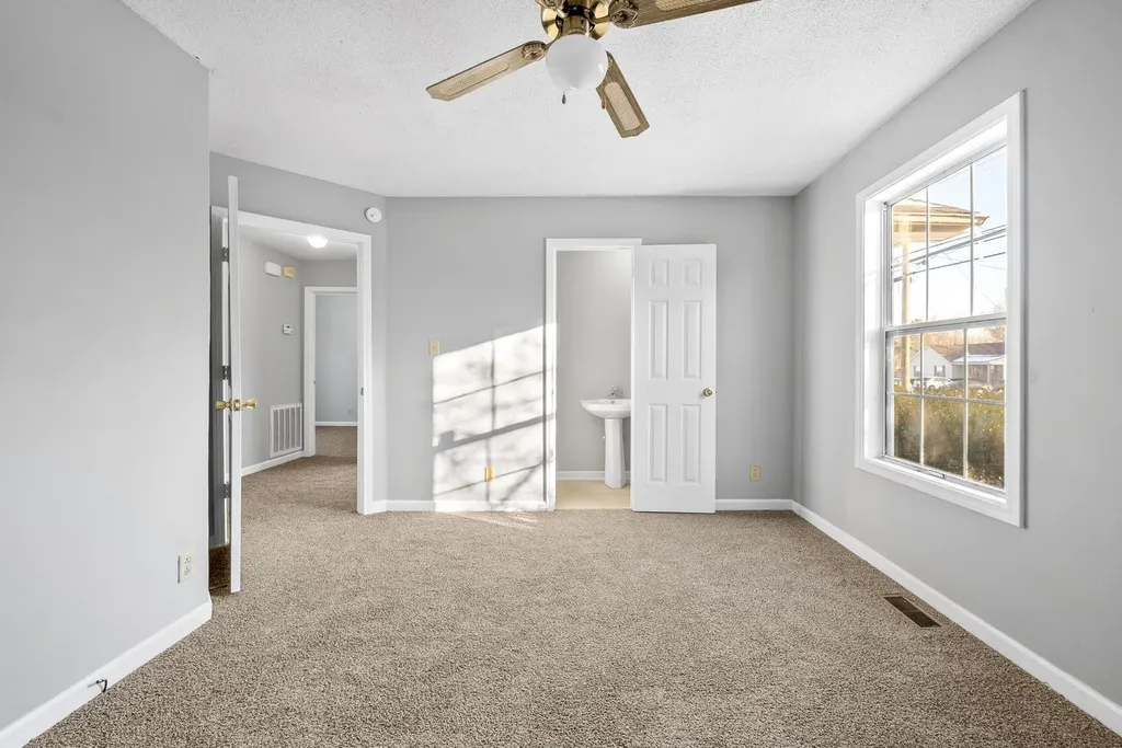 418 Donna Drive Clarksville TN 37042