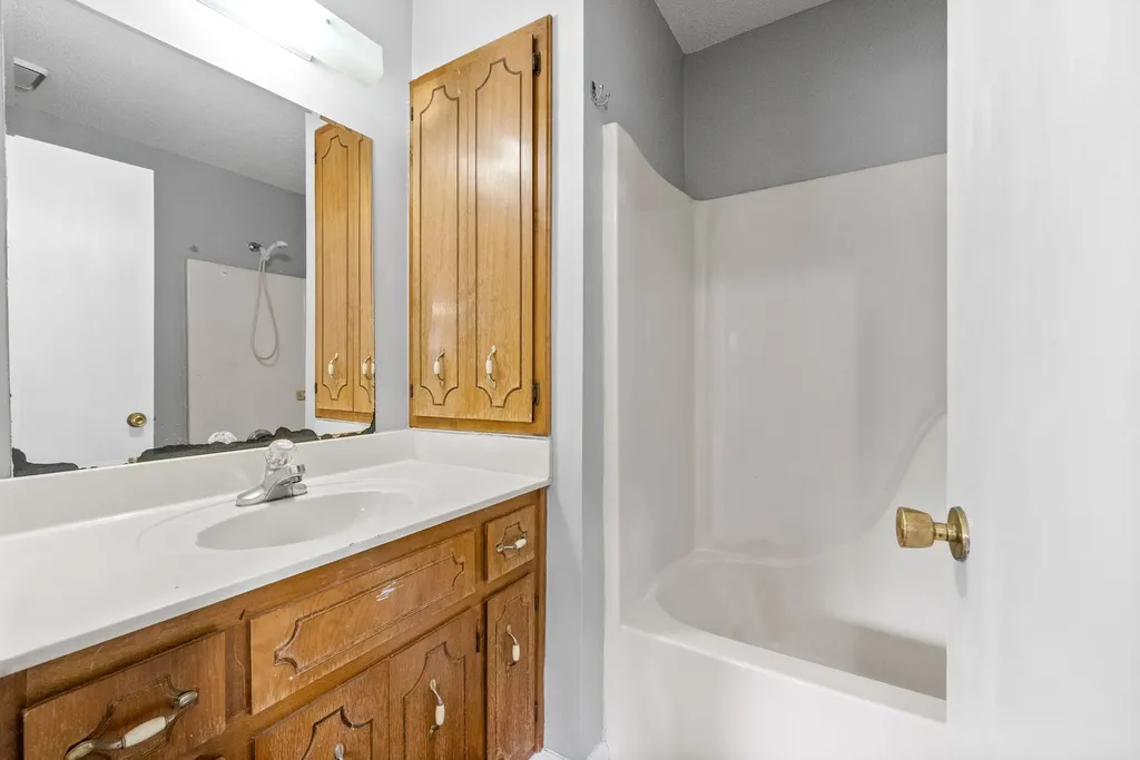 418 Donna Drive Clarksville TN 37042