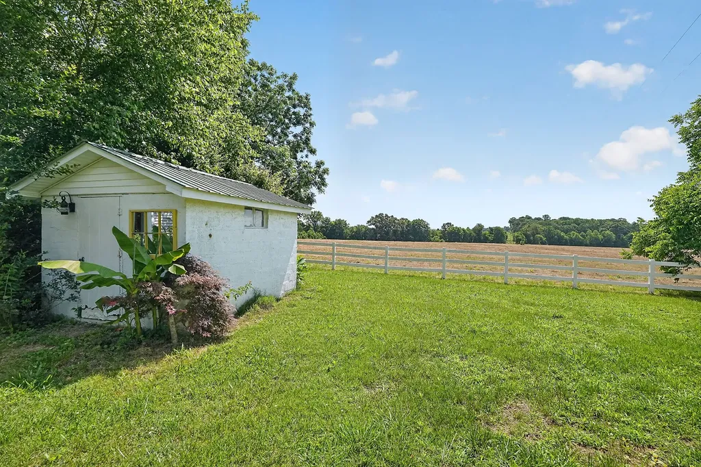 1600 Magness Road Mcminnville TN 37110