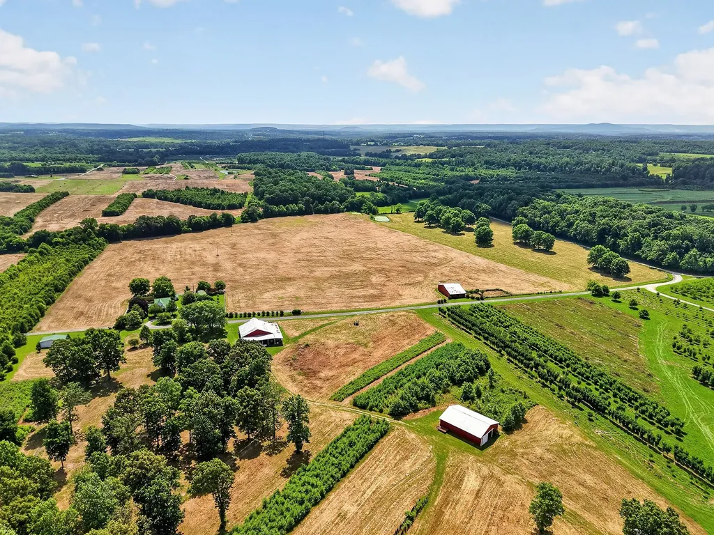 1600 Magness Road Mcminnville TN 37110