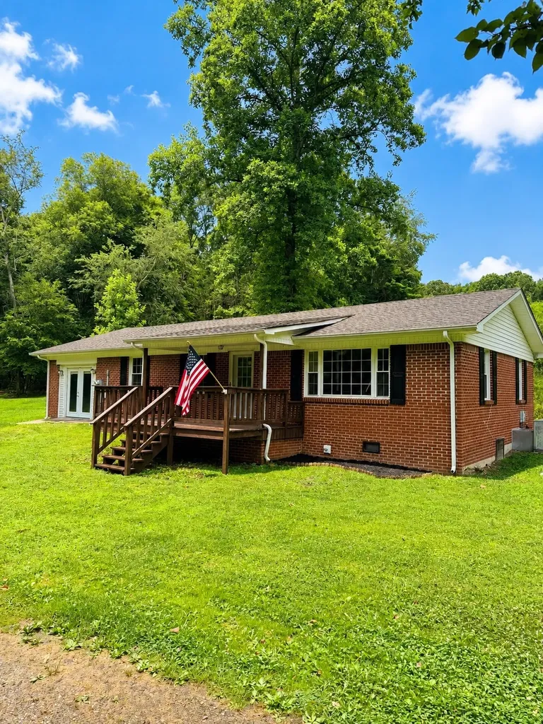 401 Mcclure Street Red Boiling Springs TN 37150