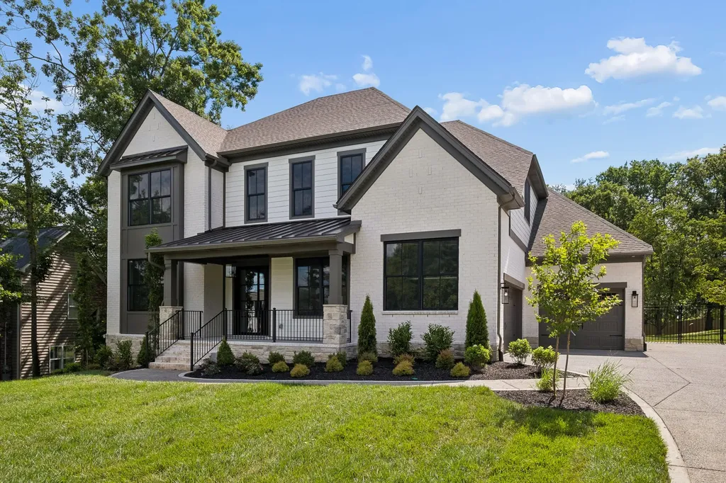 2808 White Oak Drive Nashville TN 37215