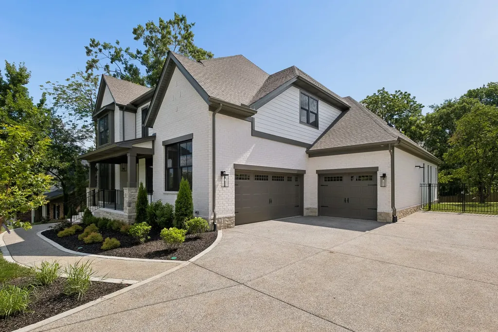 2808 White Oak Drive Nashville TN 37215