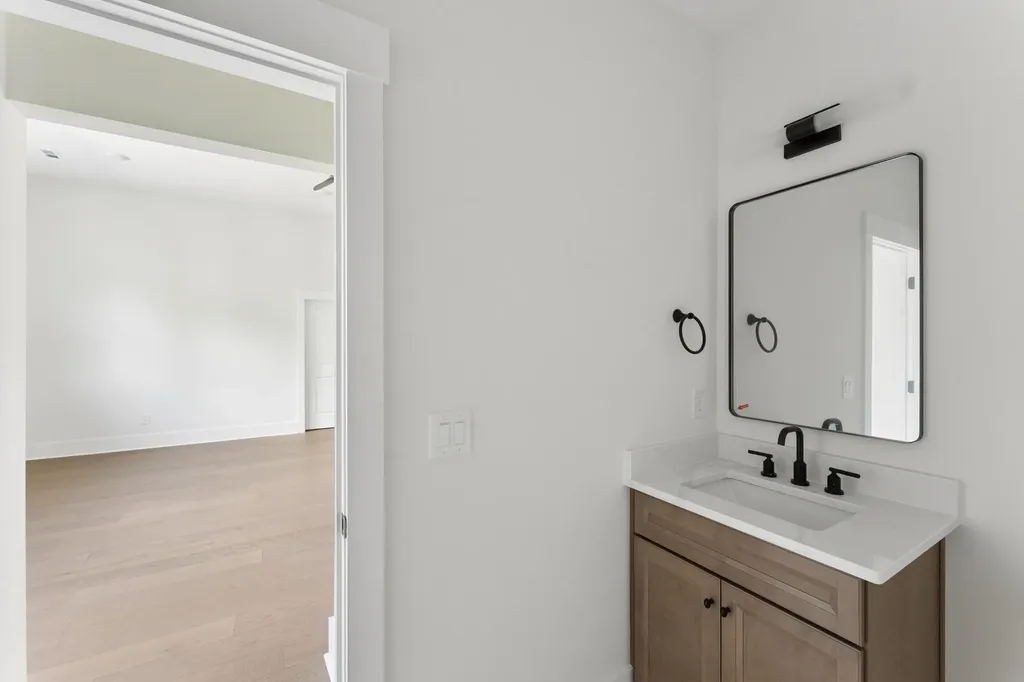 2808 White Oak Drive Nashville TN 37215