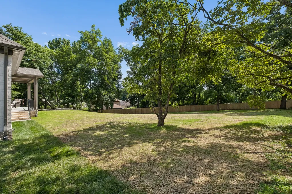 2808 White Oak Drive Nashville TN 37215