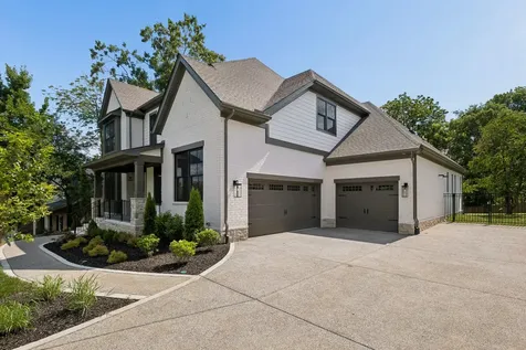2808 White Oak Drive Nashville TN 37215