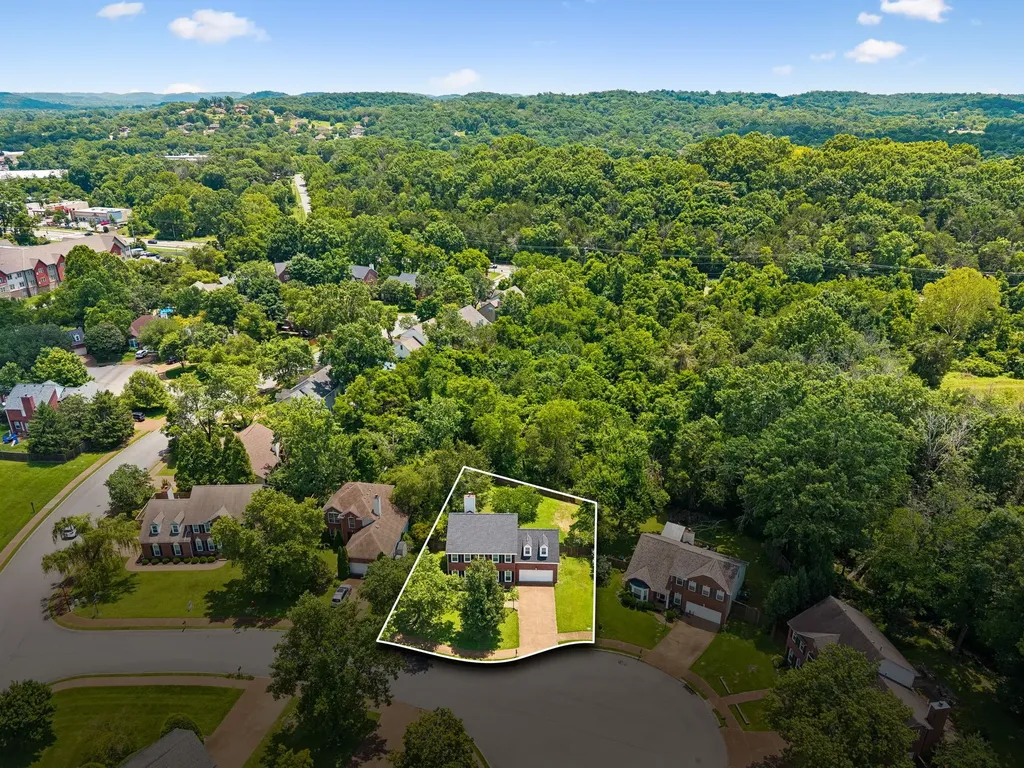 309 Mill Run Circle Nashville TN 37221