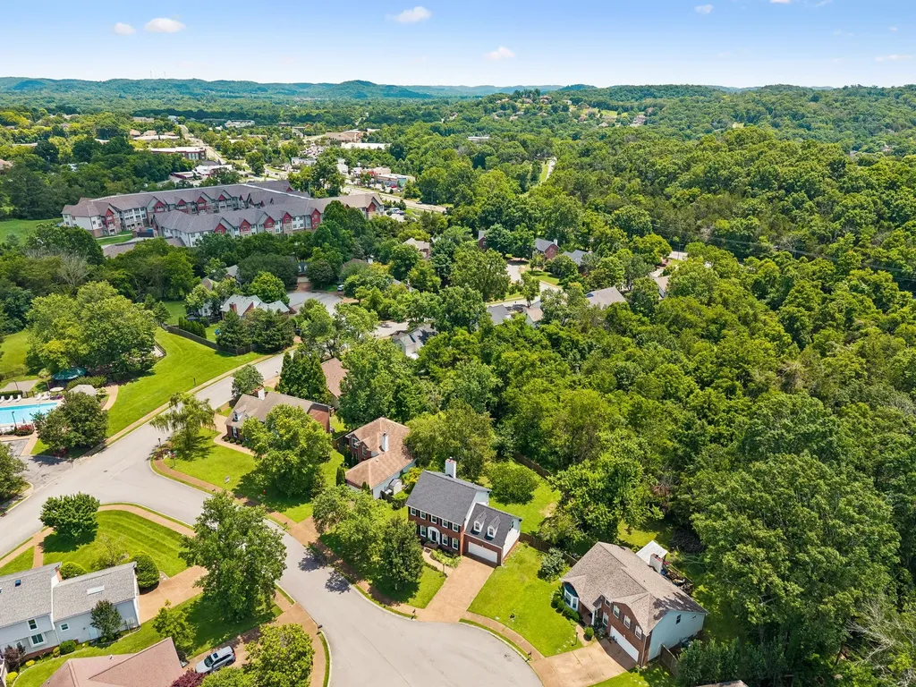 309 Mill Run Circle Nashville TN 37221