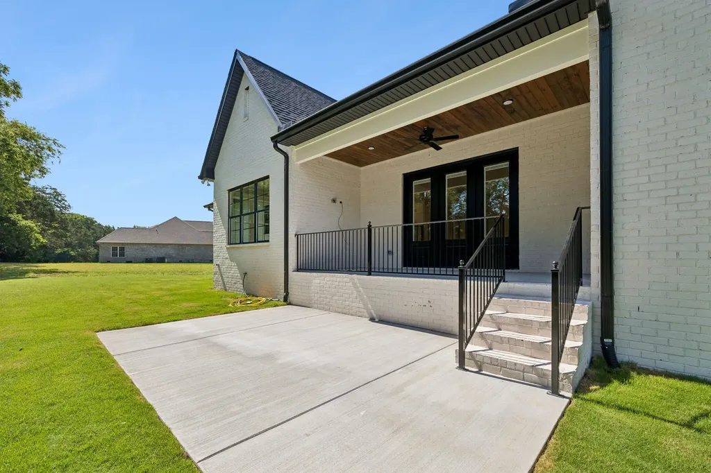 1501 Martha Washington Way Murfreesboro TN 37130