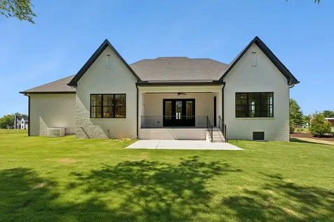 1501 Martha Washington Way Murfreesboro TN 37130