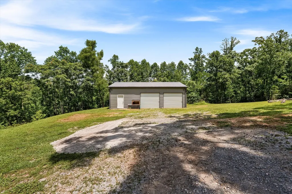 6231 Freudman Road Whites Creek TN 37189