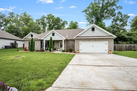 139 Blue Sky Court Tullahoma TN 37388