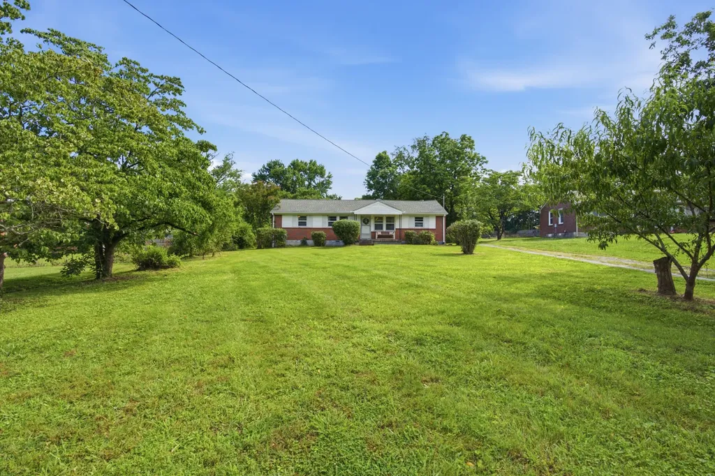 3835 Creekside Drive Nashville TN 37211