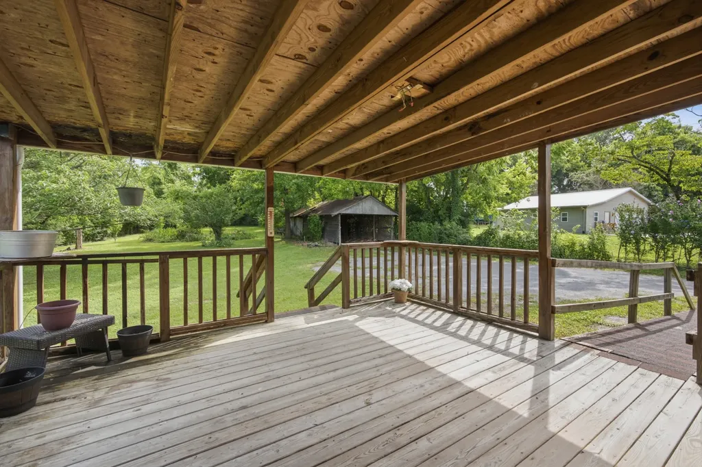 3835 Creekside Drive Nashville TN 37211
