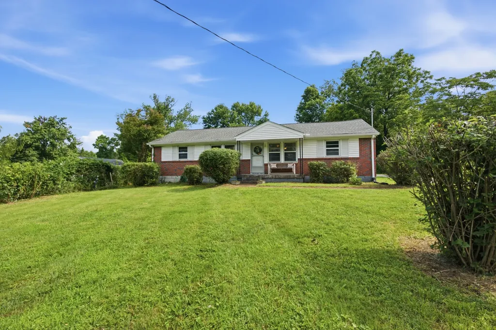 3835 Creekside Drive Nashville TN 37211