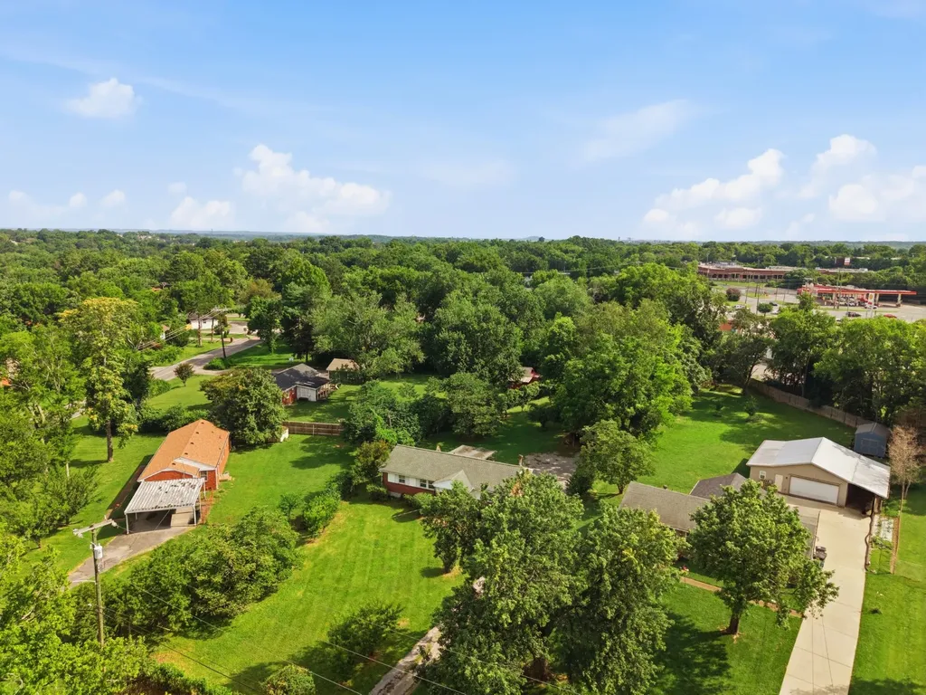 3835 Creekside Drive Nashville TN 37211