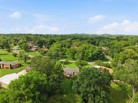 3835 Creekside Drive Nashville TN 37211