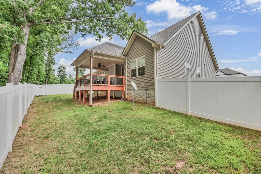 1195 Boulder Pass Road Clarksville TN 37040