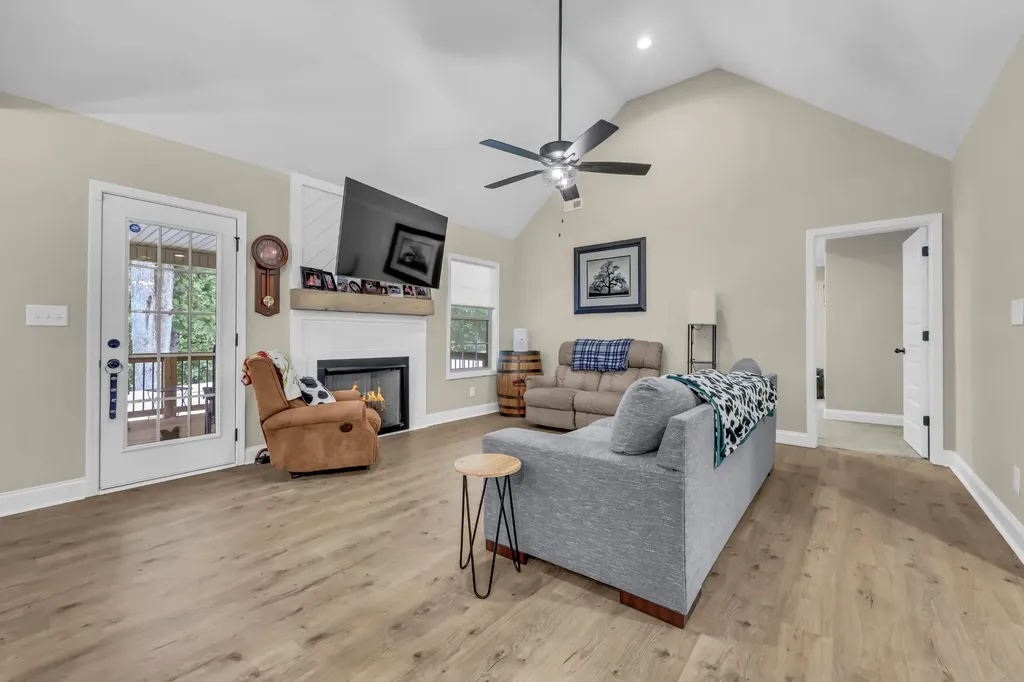1195 Boulder Pass Road Clarksville TN 37040