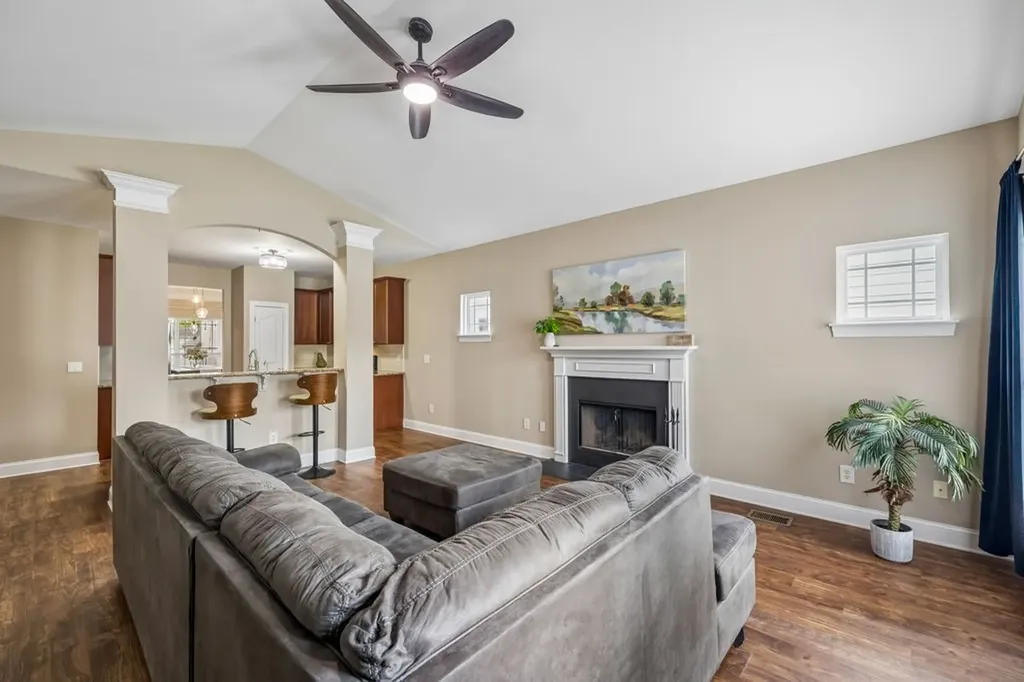3444 Blaze Drive Murfreesboro TN 37128