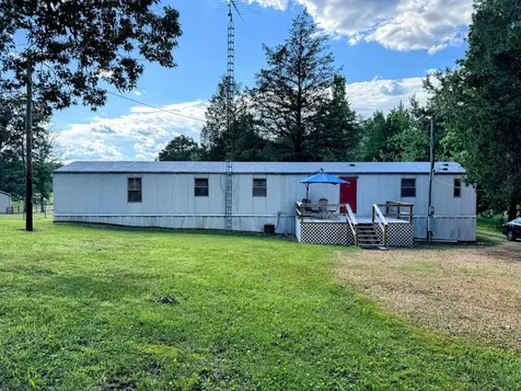 90 Coxburg Road North Holladay TN 38341