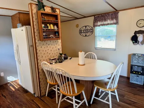 90 Coxburg Road North Holladay TN 38341