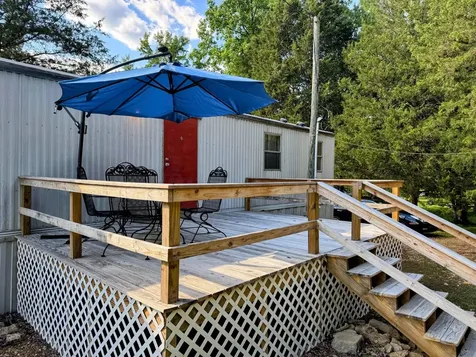 90 Coxburg Road North Holladay TN 38341