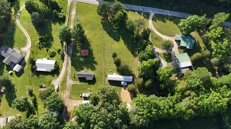 90 Coxburg Road North Holladay TN 38341