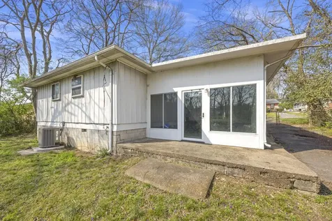 1917 Louanne Drive Nashville TN 37217