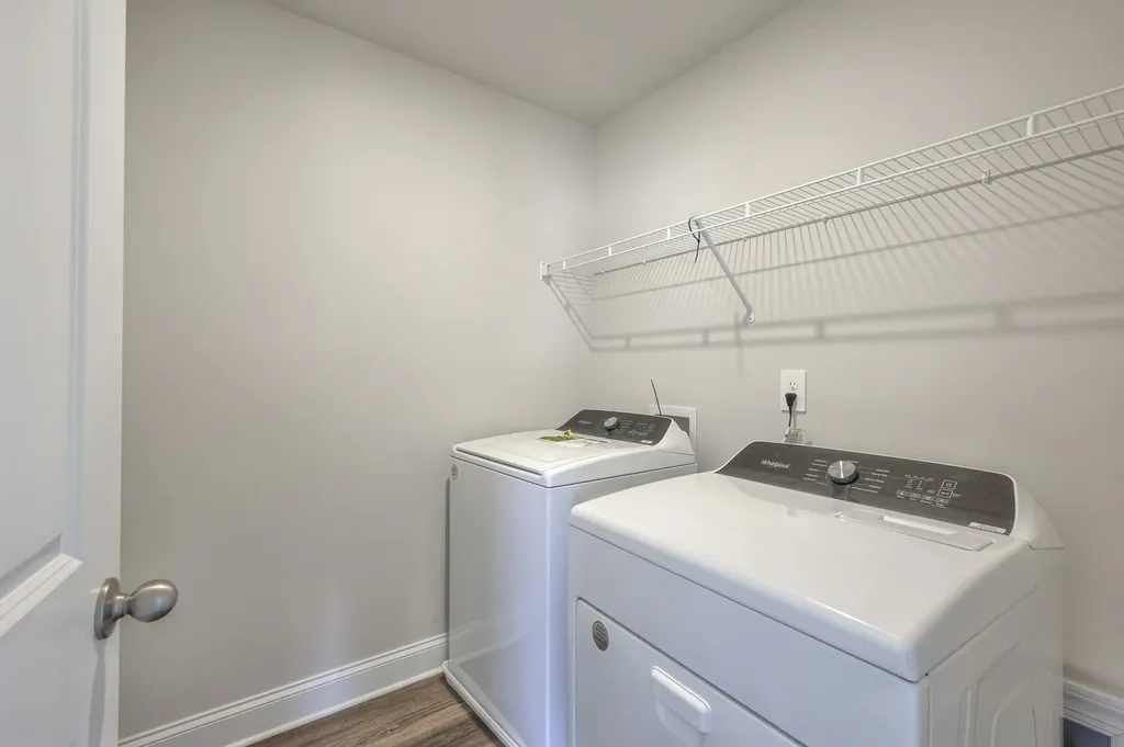 1786 Flora Grove Hermitage TN 37076
