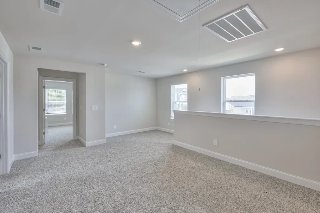 1786 Flora Grove Hermitage TN 37076