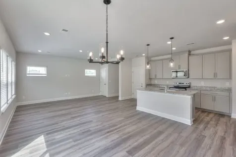1786 Flora Grove Hermitage TN 37076