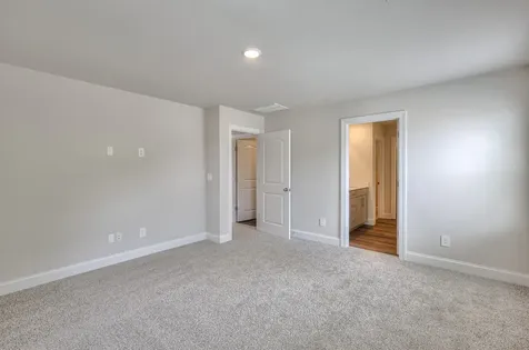 1786 Flora Grove Hermitage TN 37076