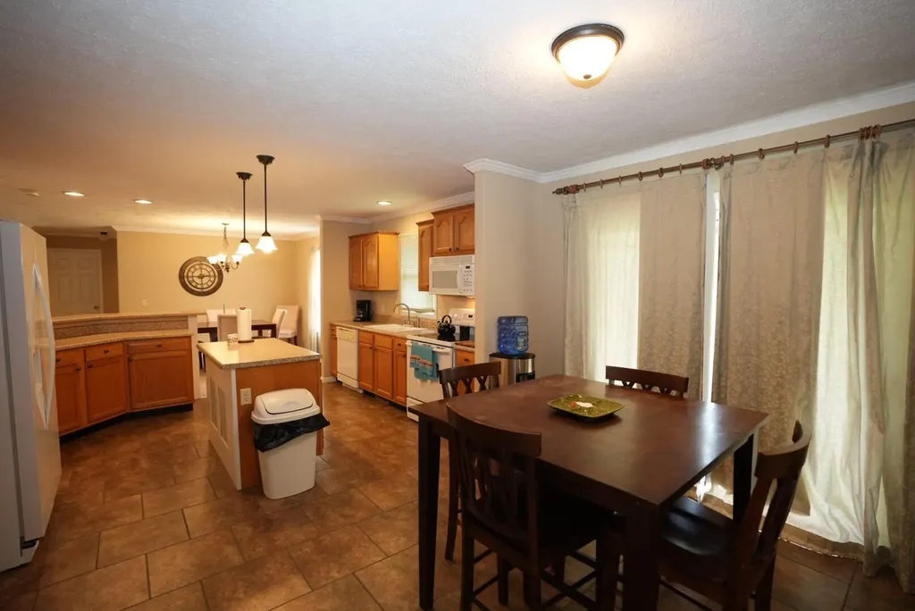 1366 Paradise Lane Dandridge TN 37725