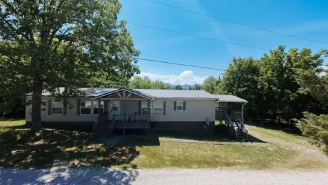 1366 Paradise Lane Dandridge TN 37725
