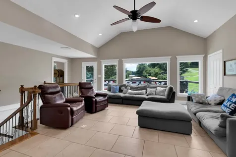 814 Shasteen Hollow Road Lynchburg TN 37352