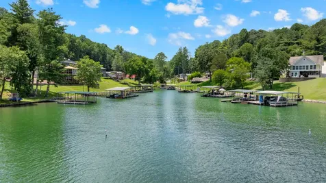 814 Shasteen Hollow Road Lynchburg TN 37352