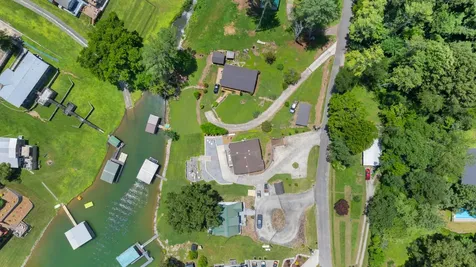 814 Shasteen Hollow Road Lynchburg TN 37352