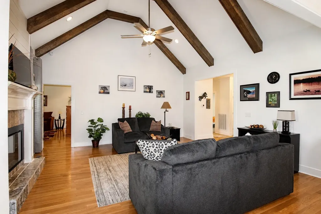 227 Amana Drive Lebanon TN 37087