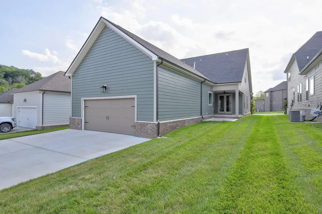 448 Doversley Court Hendersonville TN 37075