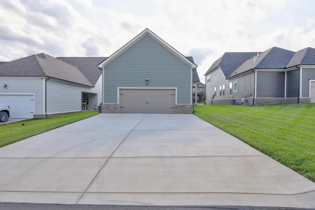 448 Doversley Court Hendersonville TN 37075
