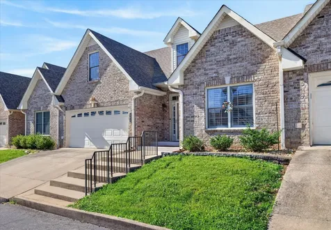 404 Country Club Court Clarksville TN 37043
