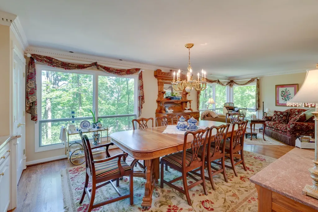 945 Forest Acres Court Nashville TN 37220