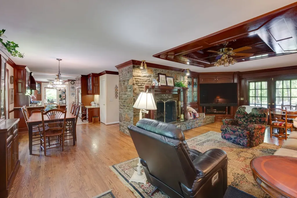 945 Forest Acres Court Nashville TN 37220