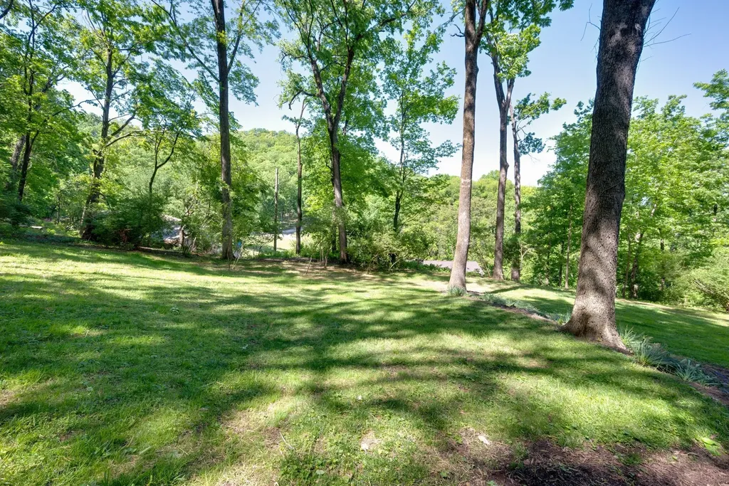 945 Forest Acres Court Nashville TN 37220