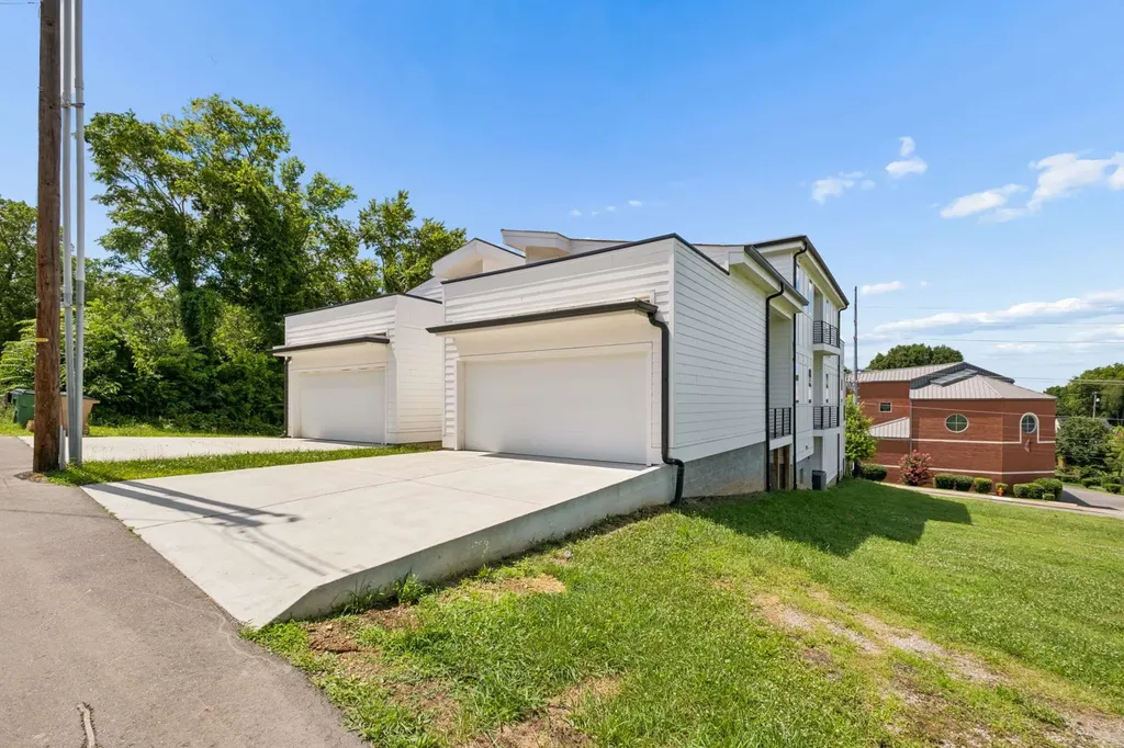 2225 Herman Street Nashville TN 37208