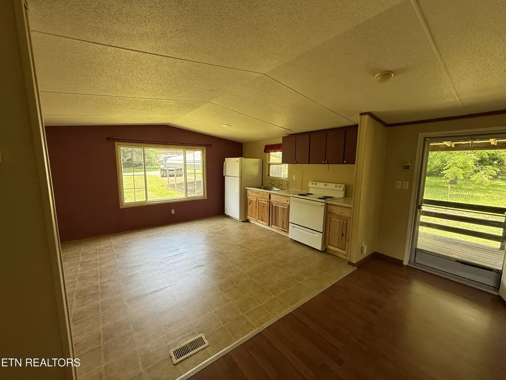 119 Clayborn Avenue Jamestown TN 38556
